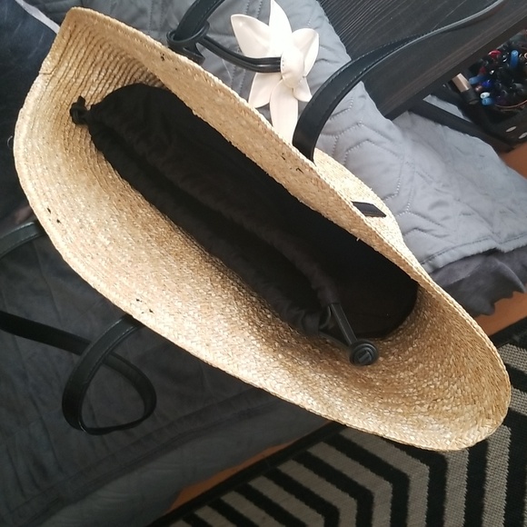 Basket shoulder bag with flower - Picture 4 of 5